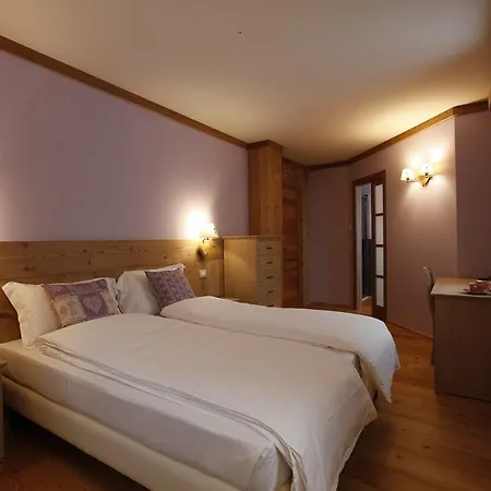 Relais Regina 2*